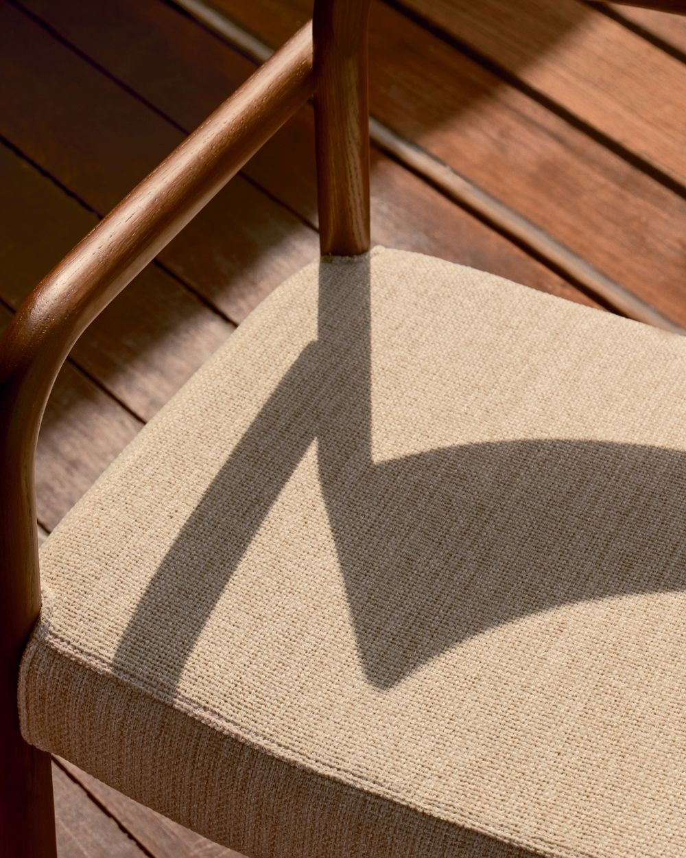 Armstoel FALCONERA - Natuurlijk eikenhout / Beige  KAV C0100139JD12