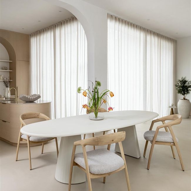 Eetkamertafel ovaal LUND - Stone Skin