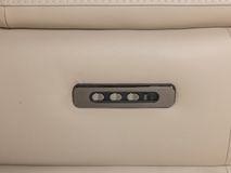 2-zit BREED met elektr. relaxen MELLOW - Leder bei C-CAL-164-TZ2