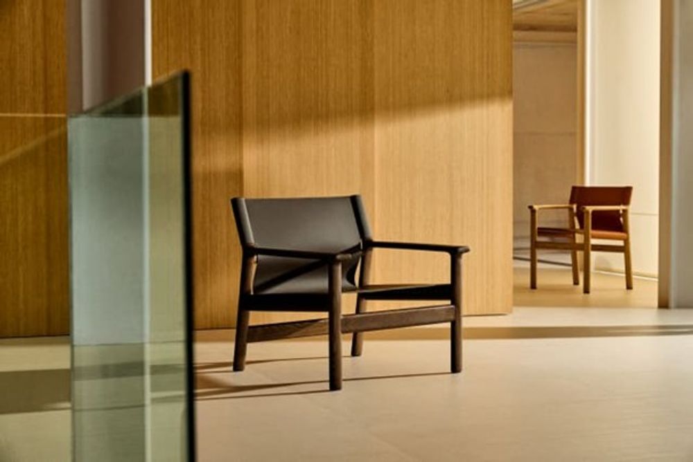 Armstoel JAN - Oranje leder / Massief eikenhout KAV C00126LE13