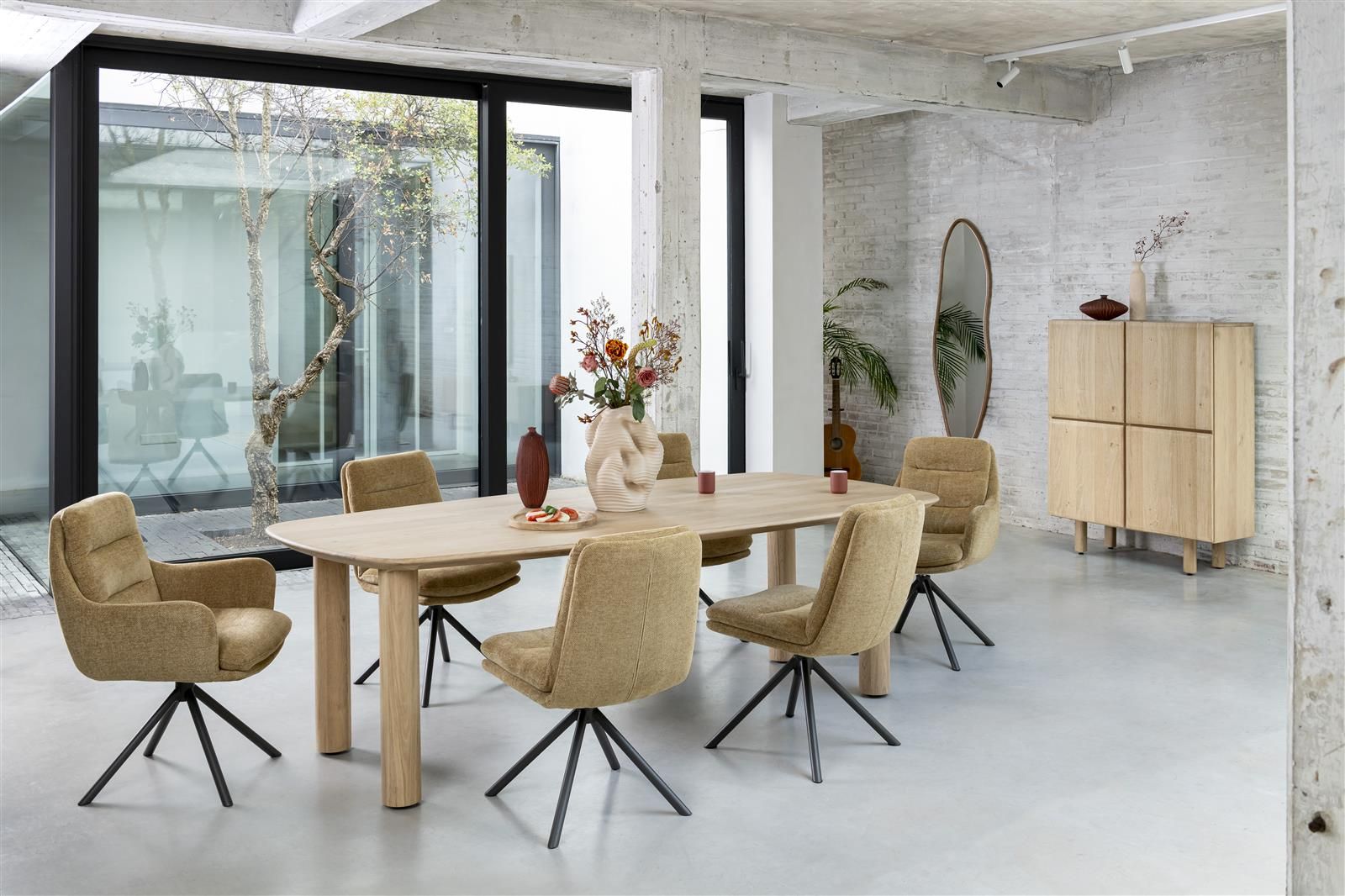 Eetkamertafel AZULO - Massief eikenhout