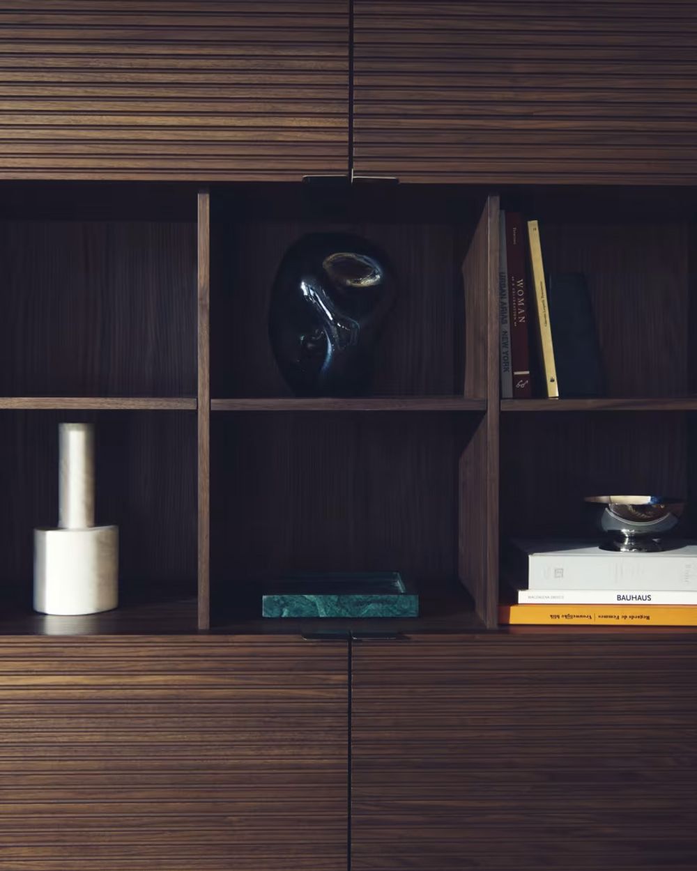 Hoog dressoir NORLEN - Walnoot KAV M00046MW09