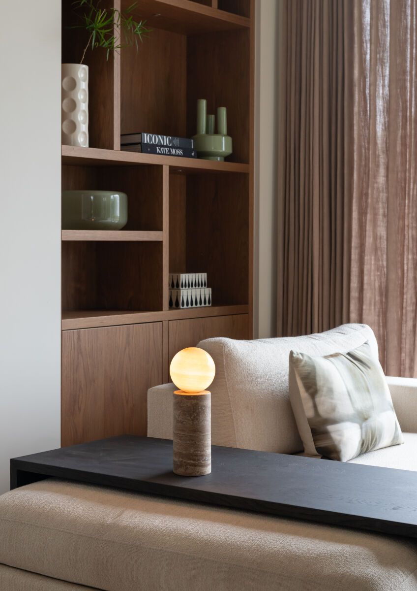 Tafellamp TIVOLI - Zand/Travertijn