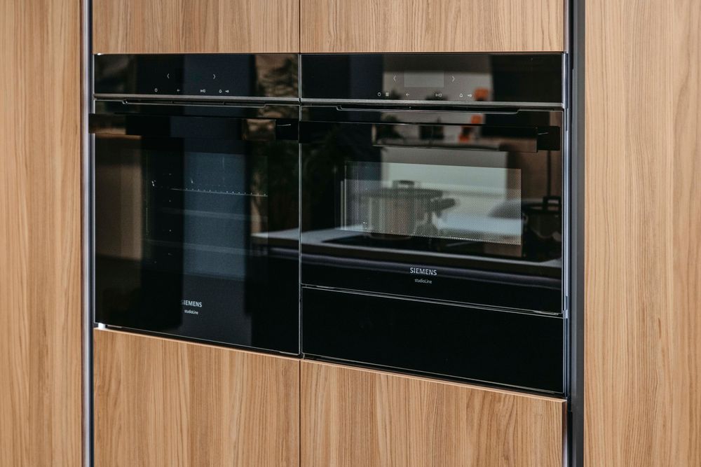 Keuken Sofie - Houtlook/Antraciet/Wit marmermotief KEUKEN SOFIE WEB