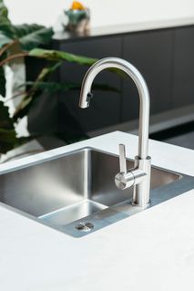 Keuken Sofie - Houtlook/Antraciet/Wit marmermotief KEUKEN SOFIE WEB