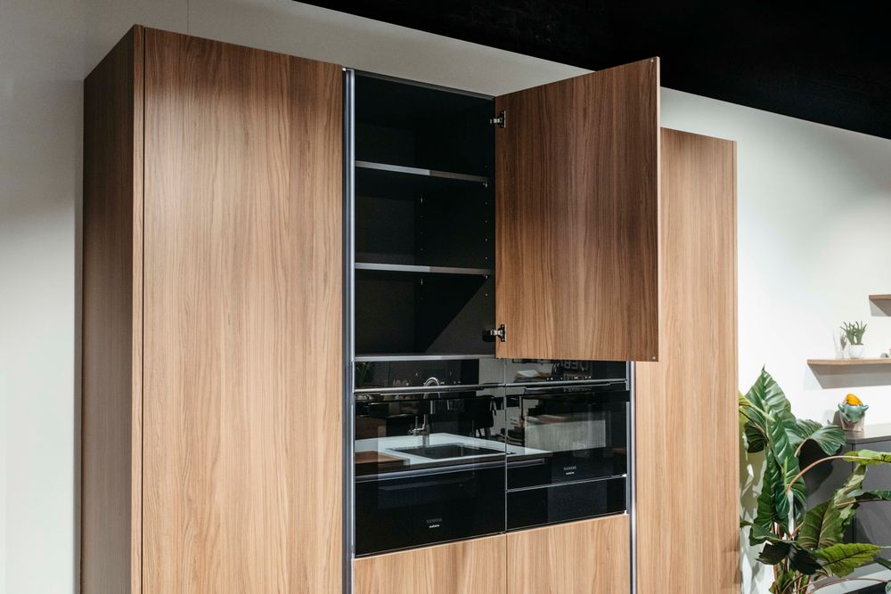 Keuken Sofie - Houtlook/Antraciet/Wit marmermotief KEUKEN SOFIE WEB