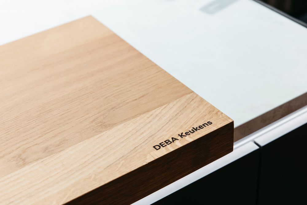 Keuken Sofie - Houtlook/Antraciet/Wit marmermotief KEUKEN SOFIE WEB