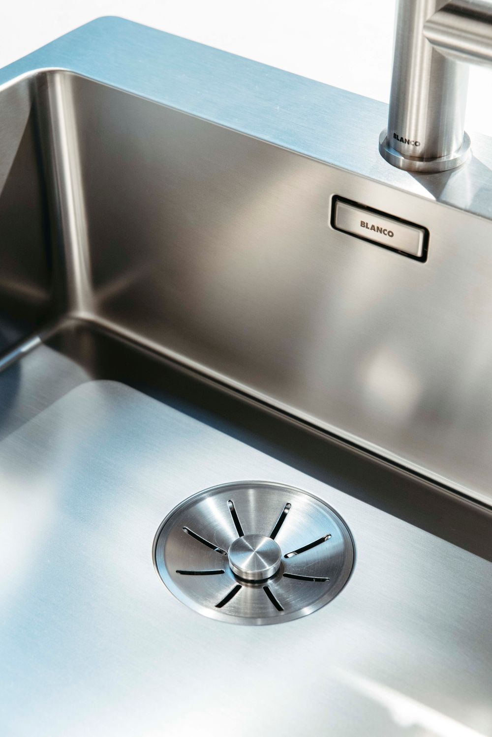 Keuken Sofie - Houtlook/Antraciet/Wit marmermotief KEUKEN SOFIE WEB