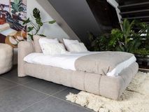 Boxspring NICE - Taupe SFD-76-000004-B1027