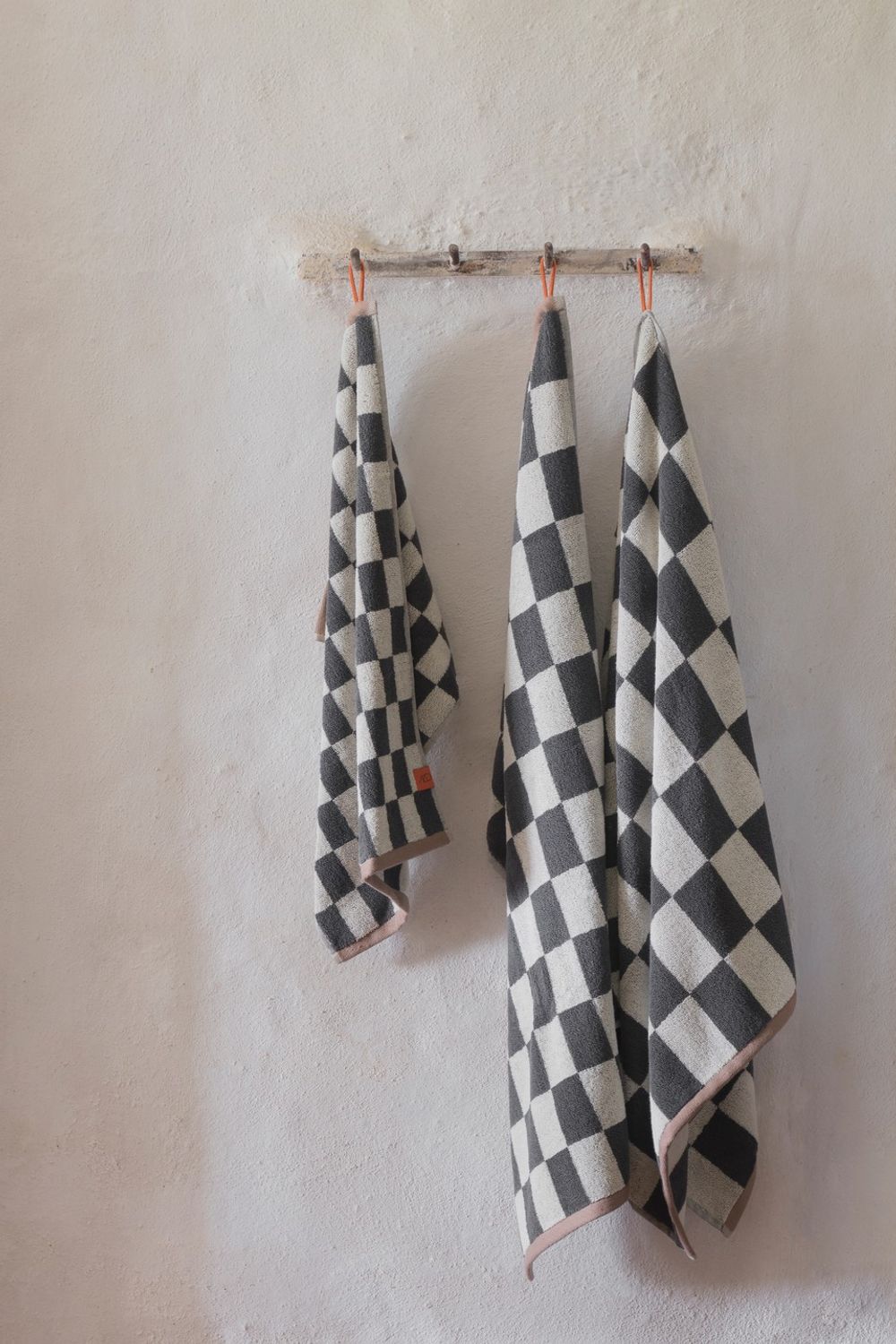 Handdoek RETRO - Dark grey MDD RETTWS98