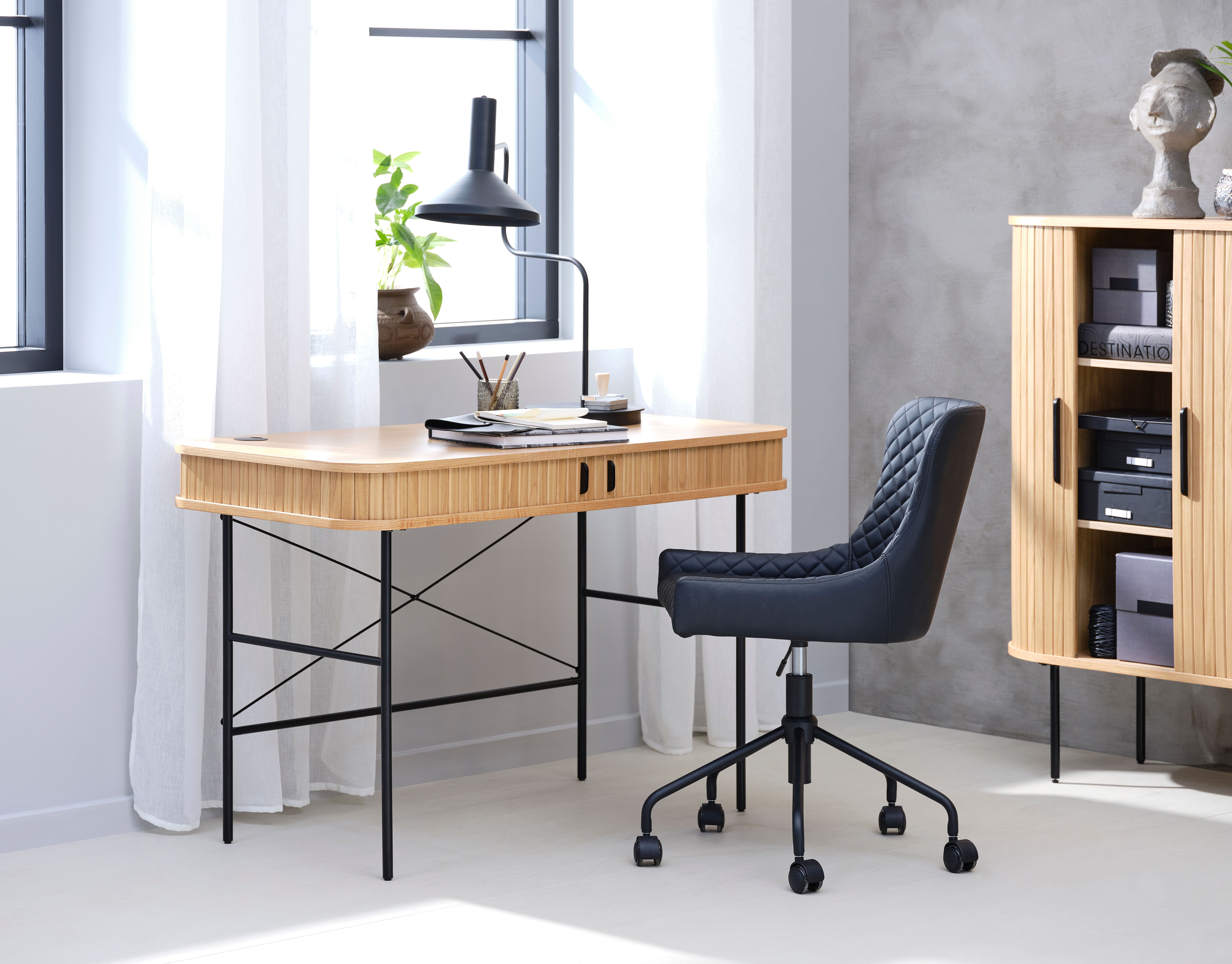 Bureau NOLA - Smoked oak