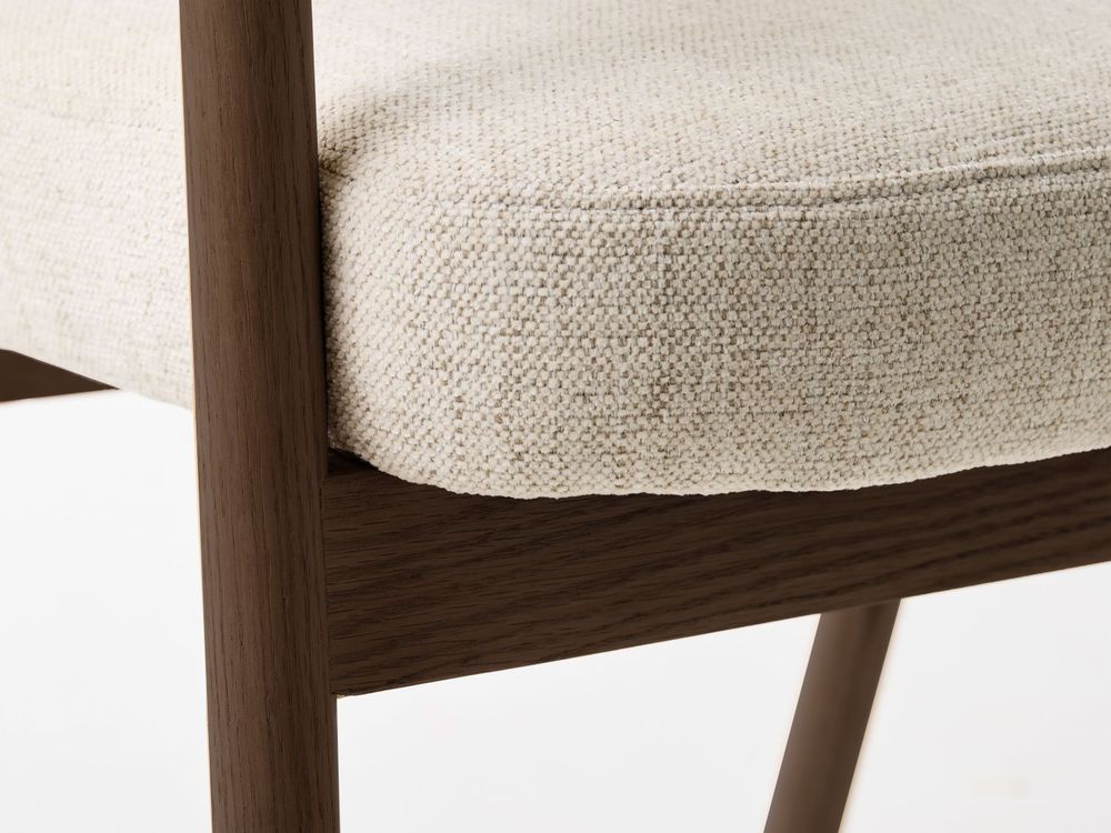 Armstoel ELK - Crème / Smoked Oak UNI-12-000001