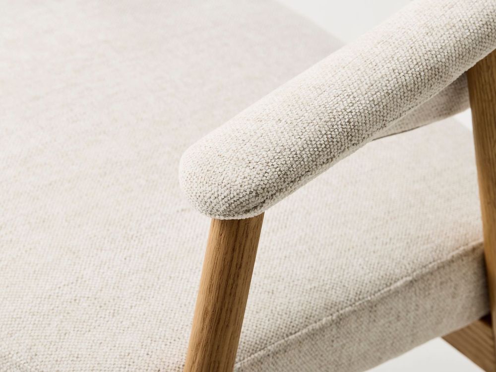 Armstoel ELK - Crème / Smoked Oak UNI-12-000002