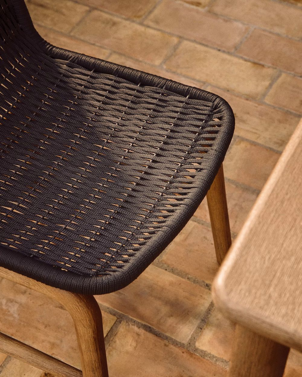 Tuinstoel ALIPA - Donkergrijs / Massief accaciahou KAV O00585RO15