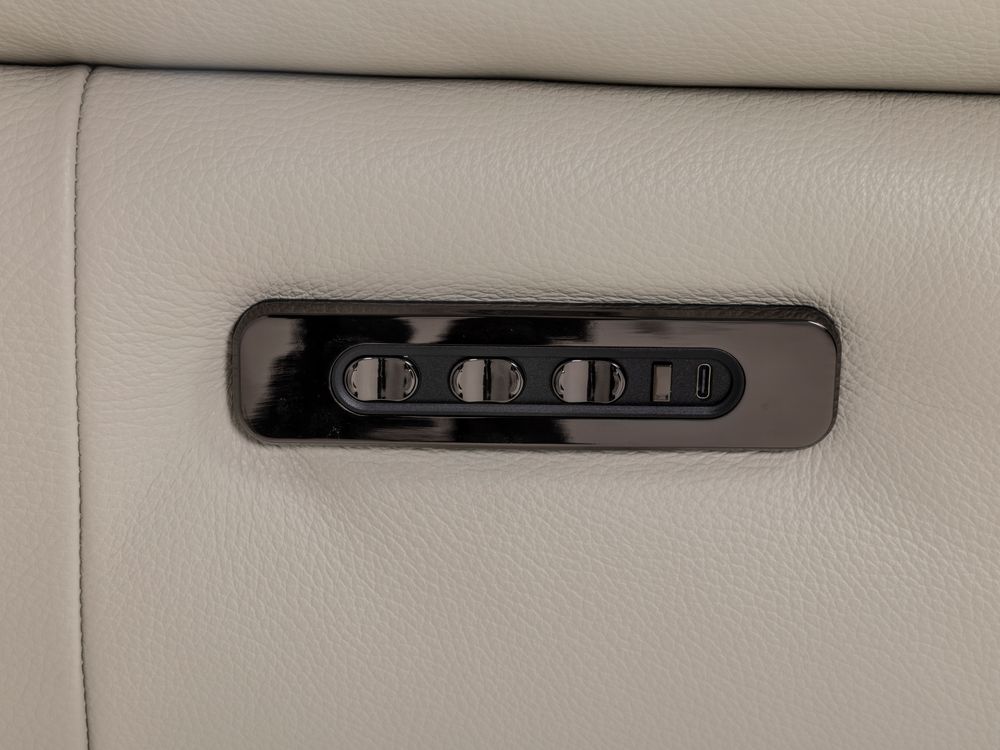 3-zit met elektrische relaxen APACHE - Leder licht DDV-24-000110-LR-GA1019