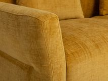 2,5-zit BONDI - Mustard FUR-45-000021-B-VM