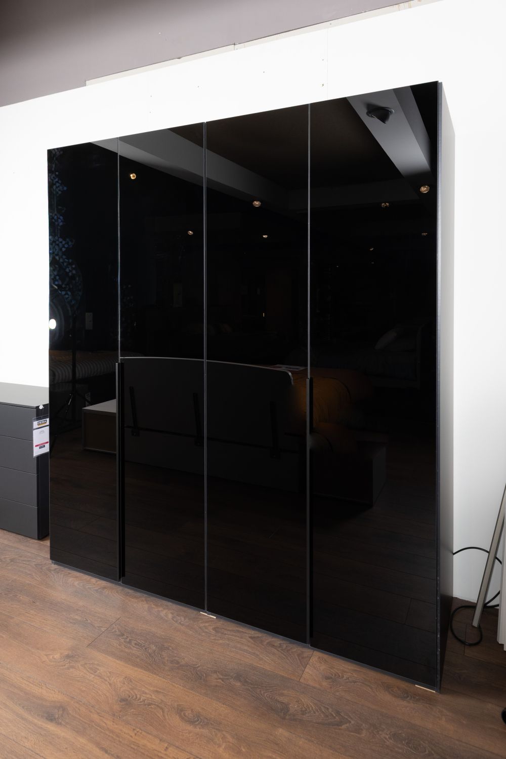 Draaideurkast VIANO - Zwart C-RCH-94-KAST2