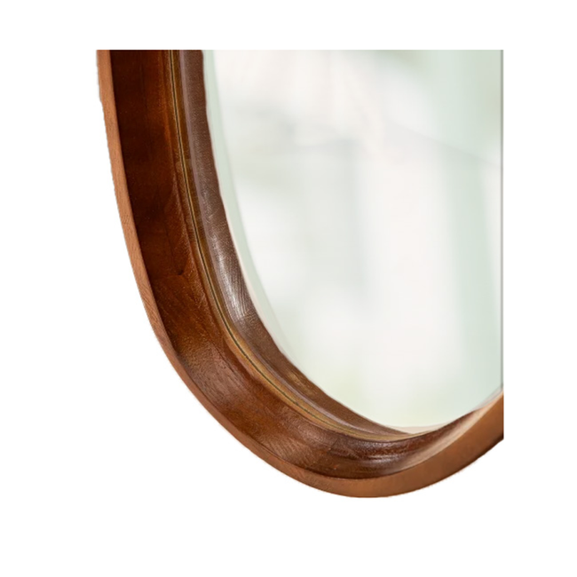 EGG SLOPE spiegel met bruin houten frame en sierlijke groeven.