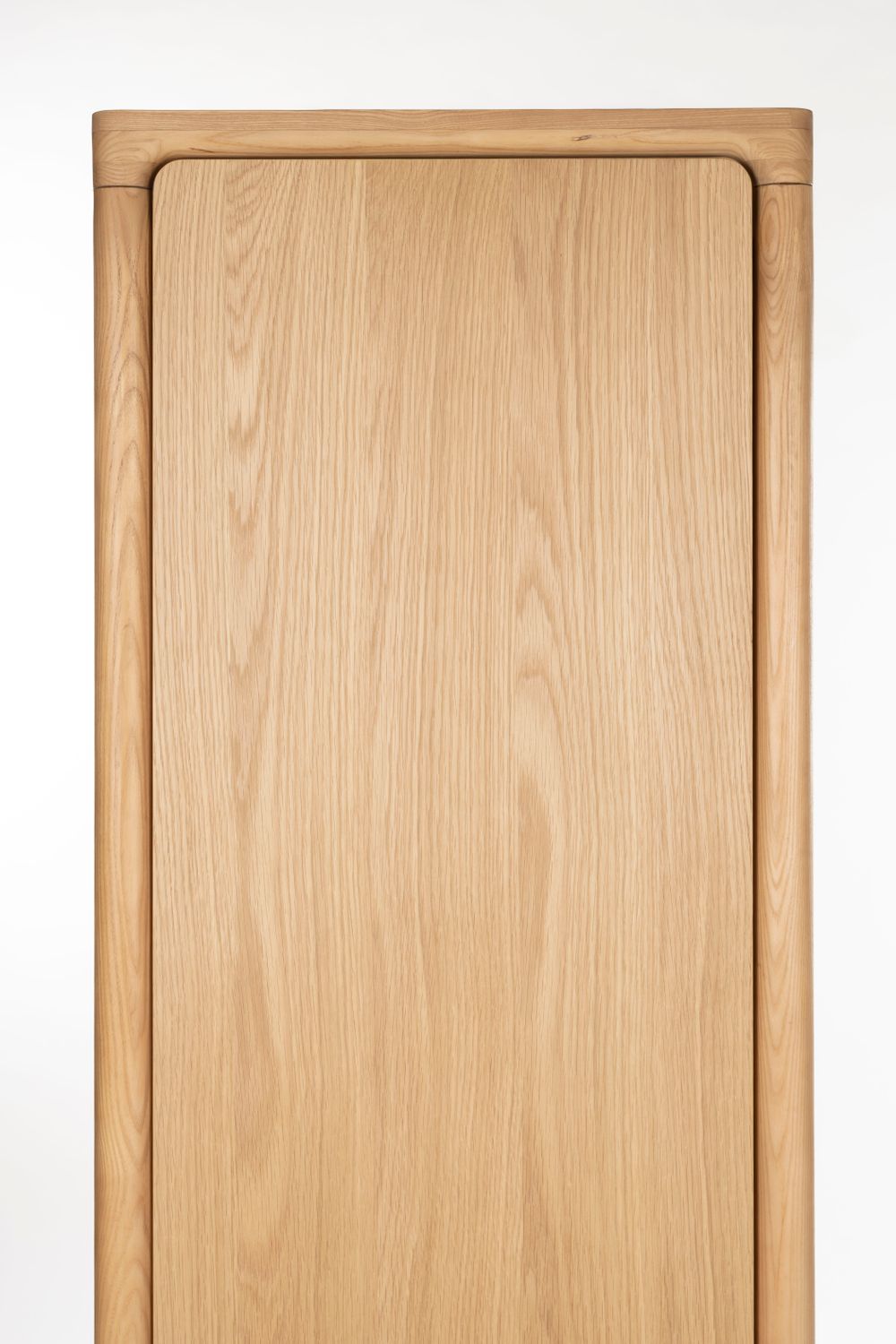 Opbergkast STORM - Essenhout / Eikenfineer ZVR 1001877