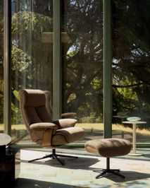 Draaifauteuil met voetbank TORIEL - Chocoladebruin KAV S00248FA09
