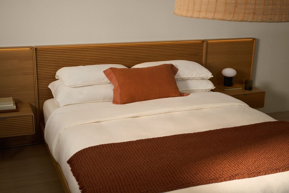 Bed met 2 nachtkastjes NORLEN - Naturel eikenfinee KAV M00084W10