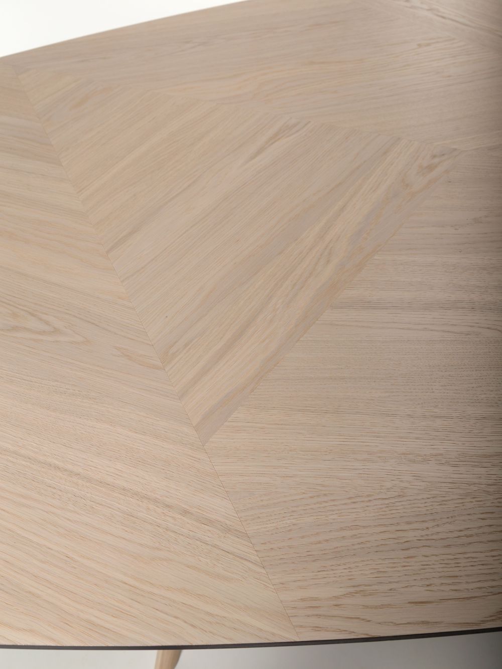 Ovale tafel ECLIPSE - Eiken MOB-67-001270-E26