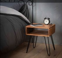 Nachtkastje QUADRO - Massief acaciahout ZLS 2332