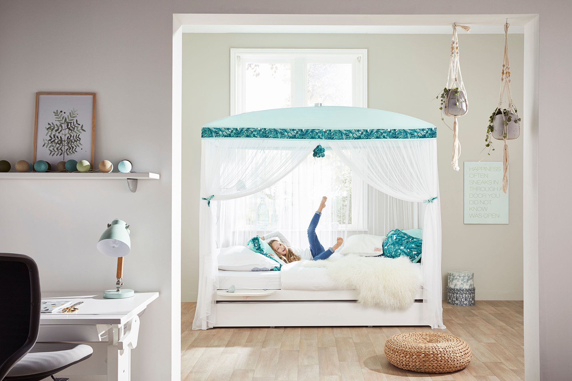 Hemelbed met rolbodem - kleur: Wit gelakt