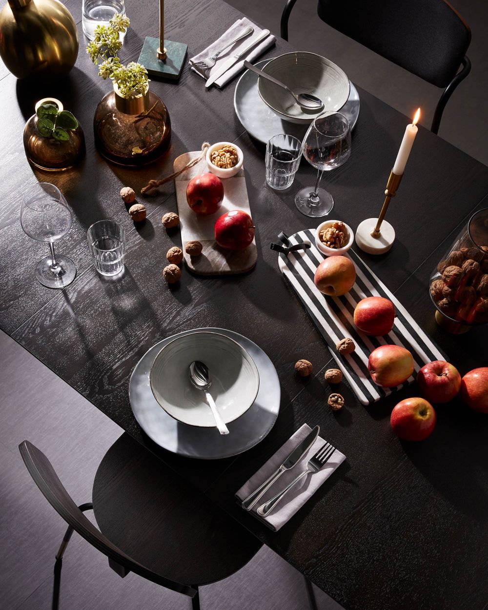 Uitschuifbare tafel MILIAN - Zwart KAV NR010M01