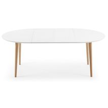 Uitschuifbare eetkamertafel OQUI met wit melamine blad en lichtbruine houten poten.
