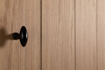 Vitrinekast incl. led BRIGHTON - Smoked oak FDF-7-000143