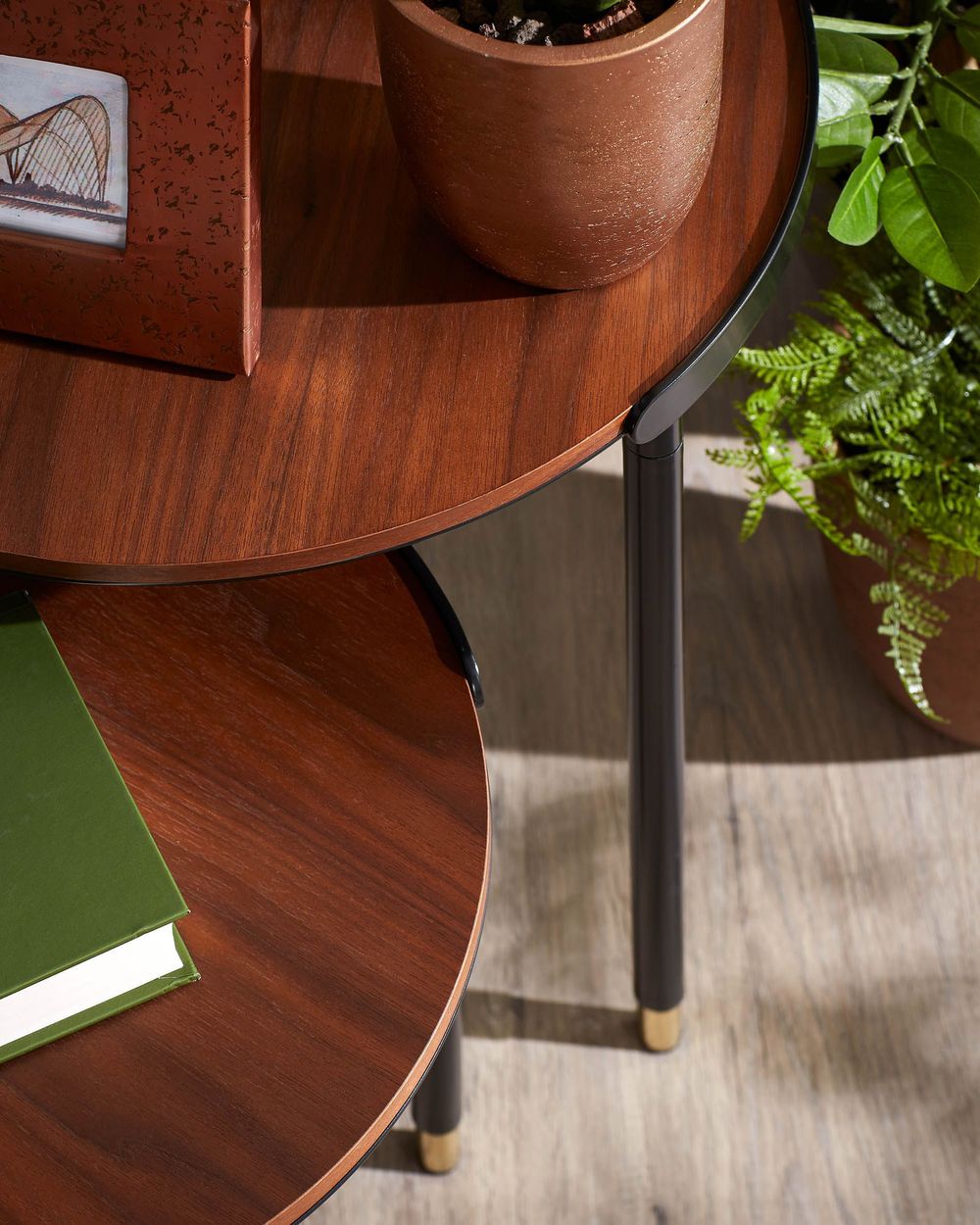 Set van 2 bijzettafels ANABEL - Walnoot fineer KAV CC0756M46