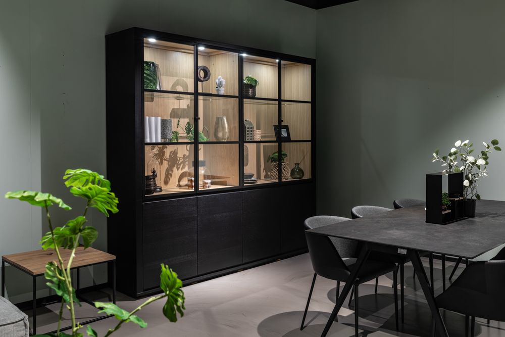 Vitrine ZEN incl. led - Black matte/smoked oak FDF-15-000270