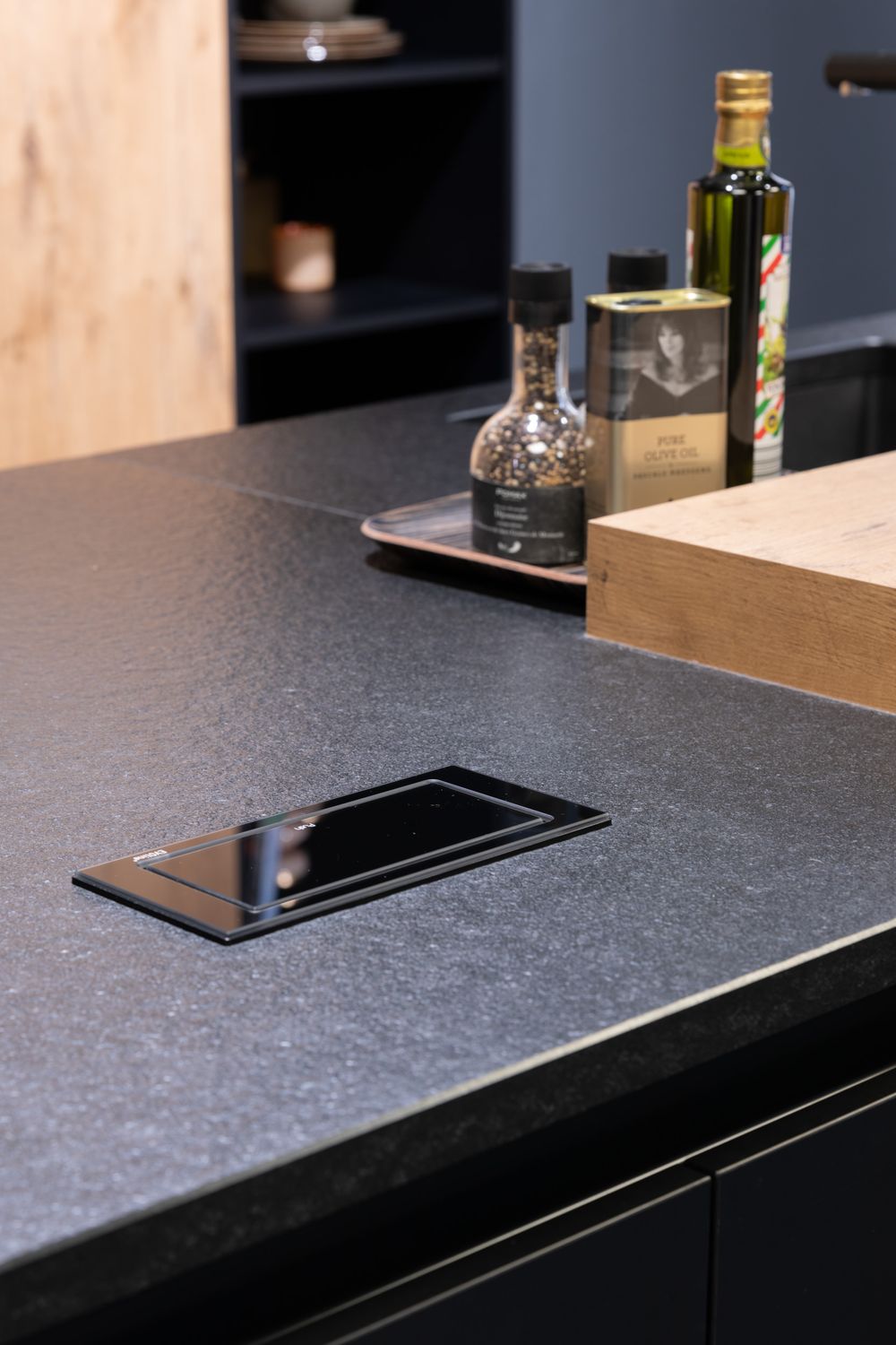 Keuken BALI in zwart/hout KEUKEN BALI WEB