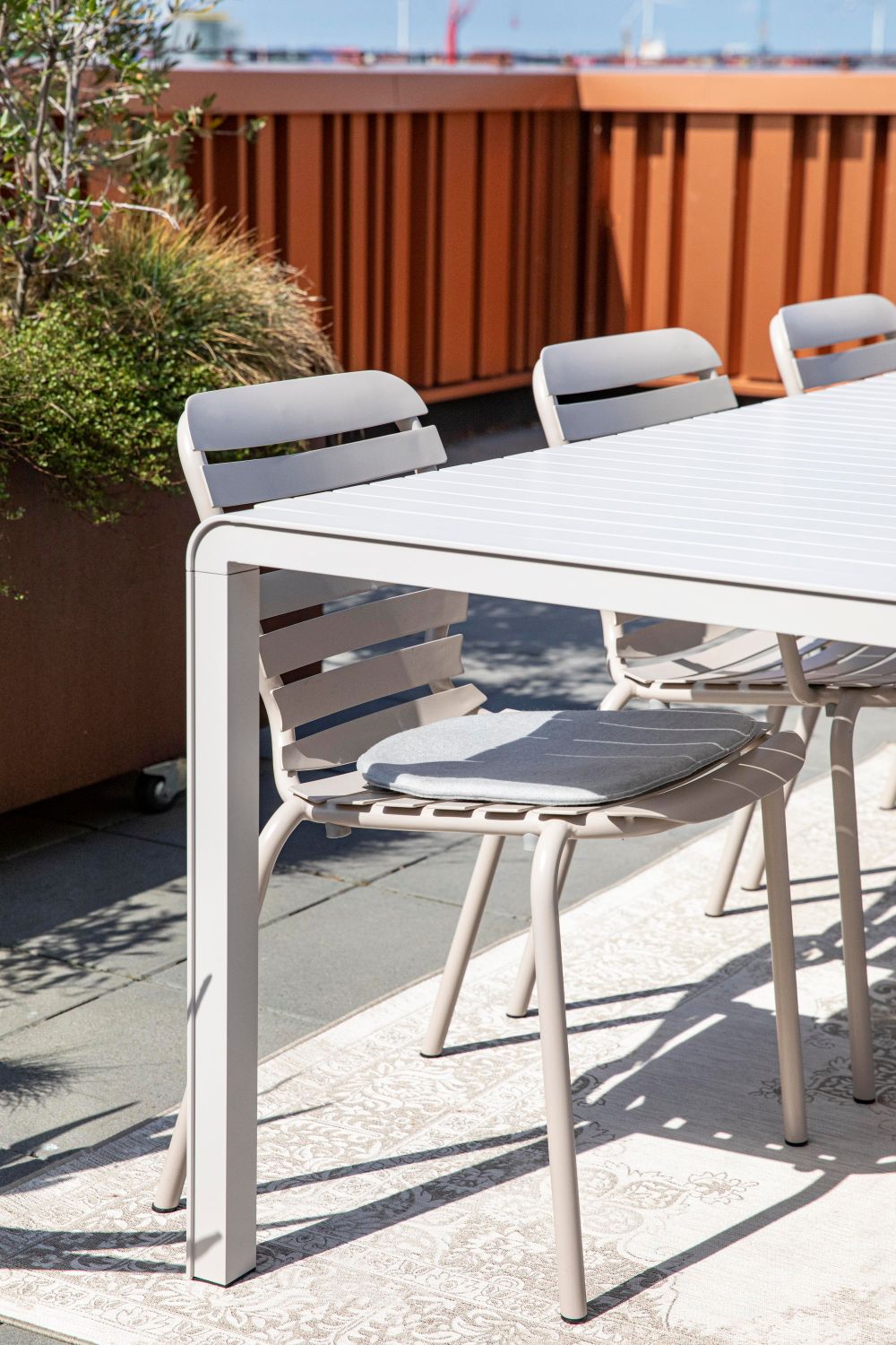 Tuinset VONDEL 214 cm - Clay C-ZVR VONDEL TUINSET ZW