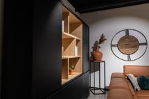 Vitrinekast ZEN - Black matte/Smoked oak FDF-15-000279