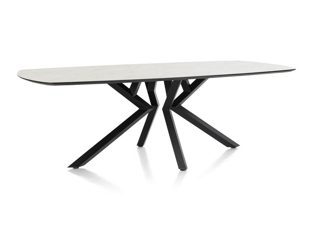 Eetkamertafel MASURA met wit marmerlook blad en zwart onderstel.