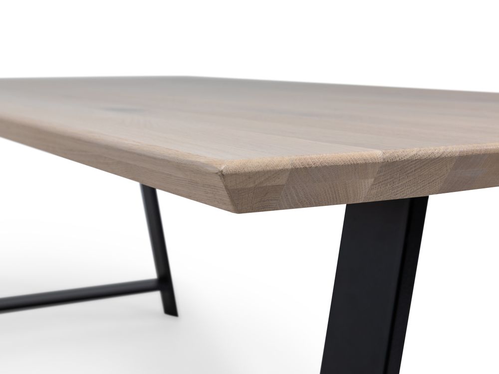 Eetkamertafel FLORO - Smoked oak/zwart FDF FL T23-SMPU