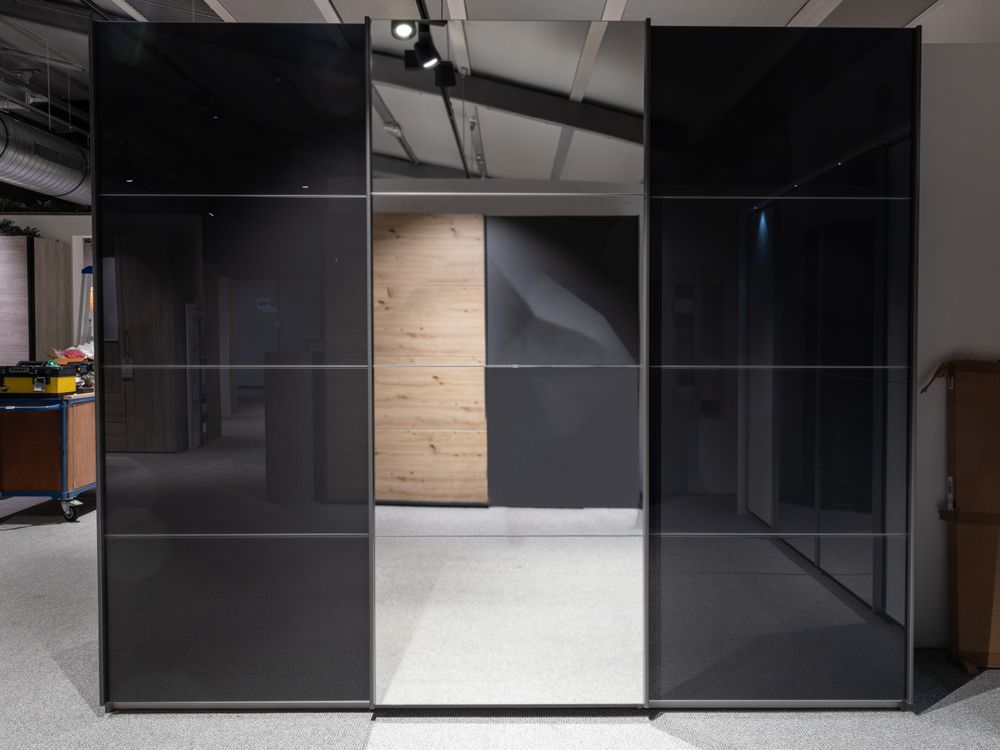 Kleerkast KULMBACH met spiegel - Basalt C-RCH KUH271MGBS QUDEM