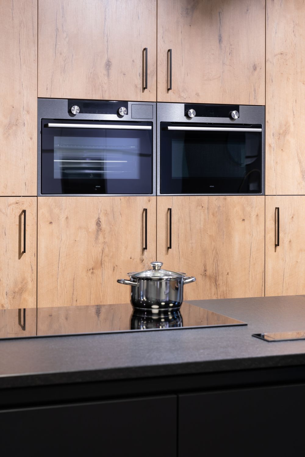 Keuken BALI in zwart/hout KEUKEN BALI WEB