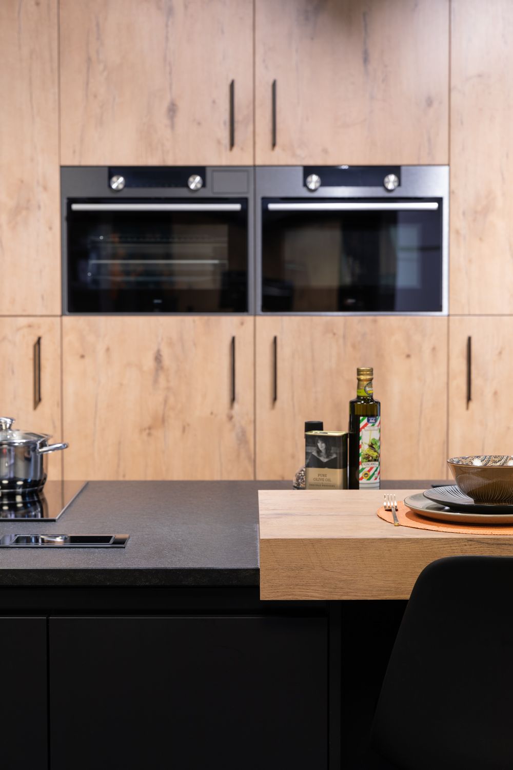 Keuken BALI in zwart/hout KEUKEN BALI WEB
