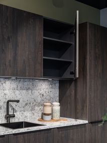 Keuken SOFIA in donker hout KEUKEN SOFIA WEB