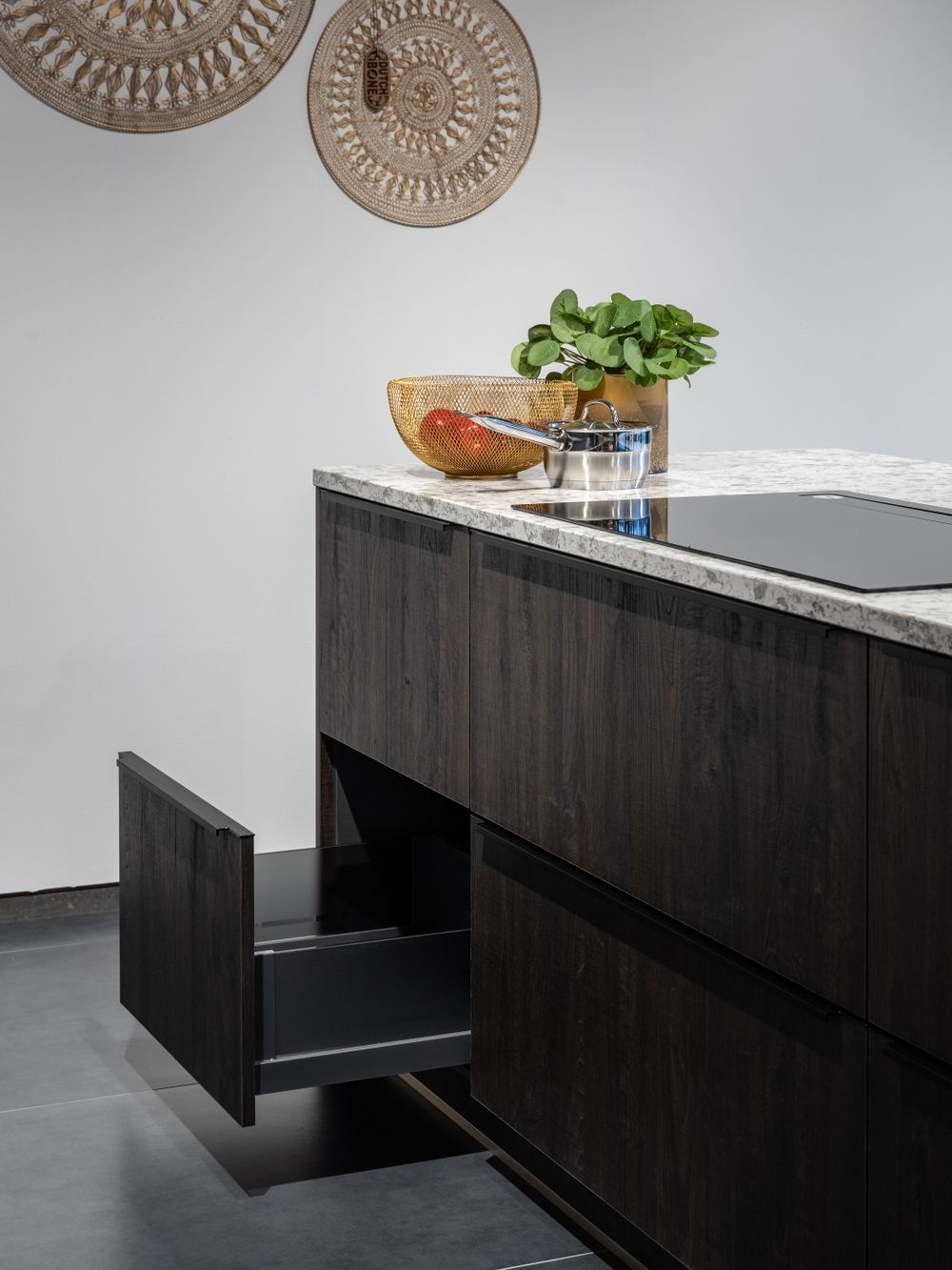 Keuken SOFIA in donker hout KEUKEN SOFIA WEB