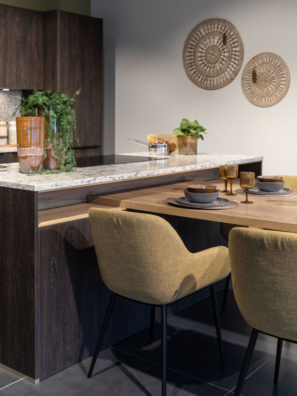 Keuken SOFIA in donker hout KEUKEN SOFIA WEB