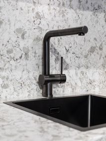 Keuken SOFIA in donker hout KEUKEN SOFIA WEB