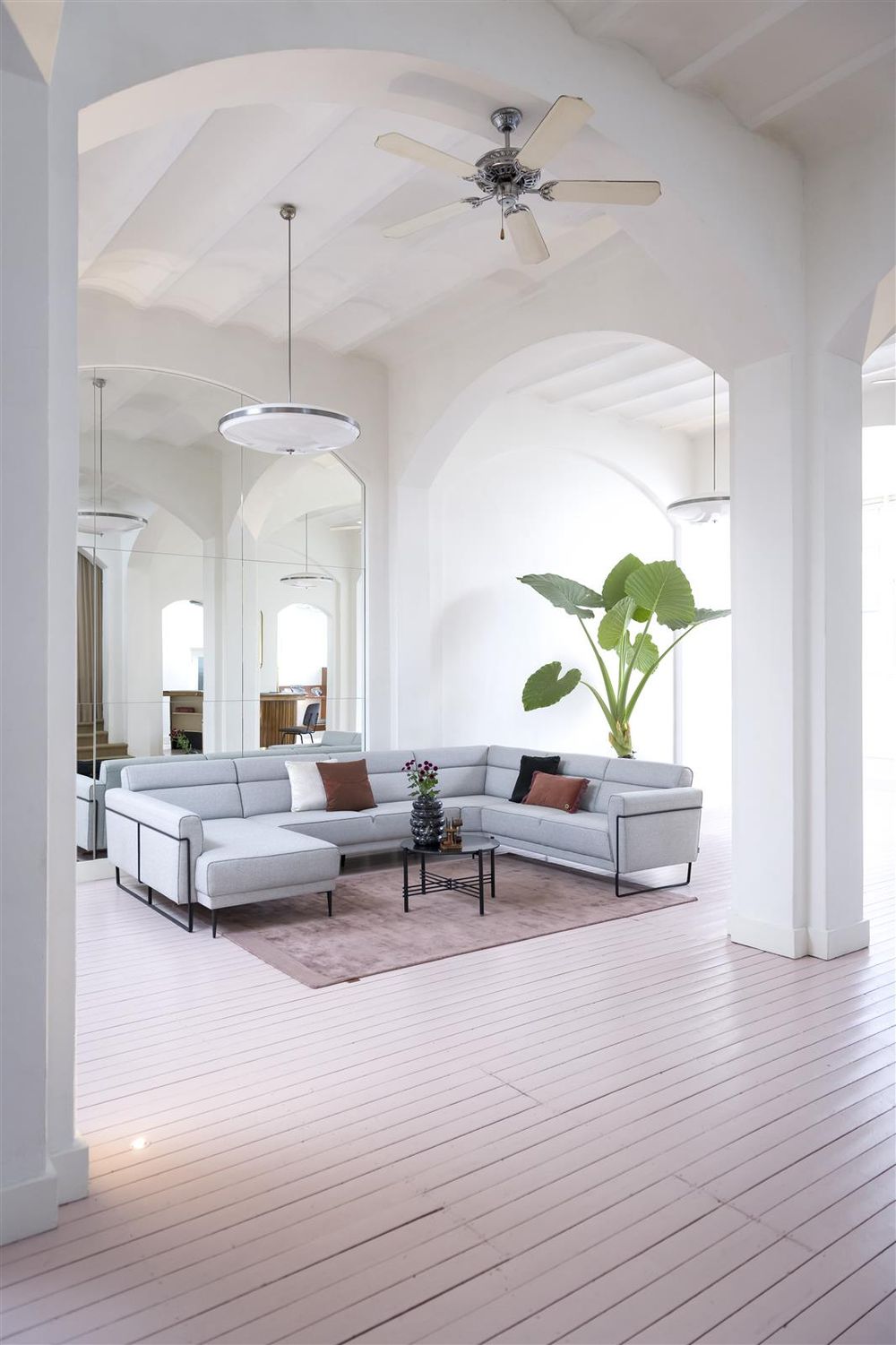 Hoekzetel FISKARDO met designpoot en pocketveren - XOO FI HKS1