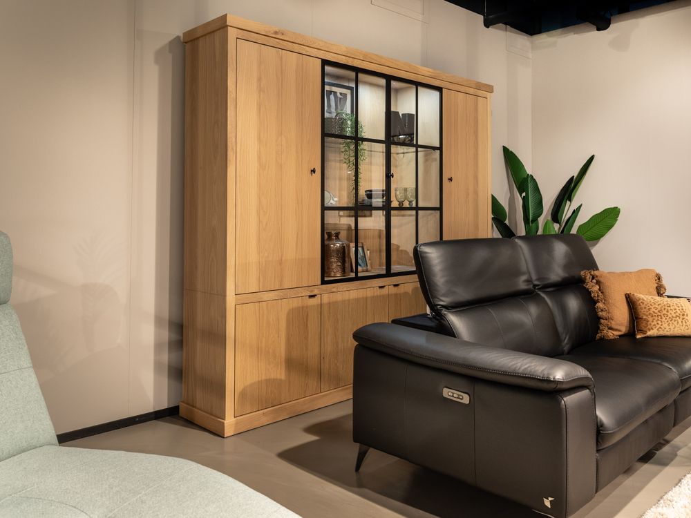 Vitrinekast incl. led BRIGHTON - Smoked oak FDF-7-000143