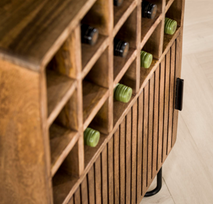 Wijnkast TWEAK - Massief Mango zandkleur ZLS 2398-16ZA