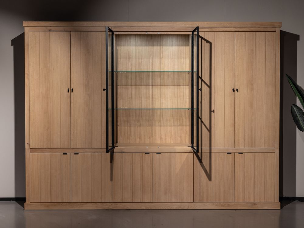 Vitrinekast incl. led BRIGHTON - Smoked oak FDF-7-000149