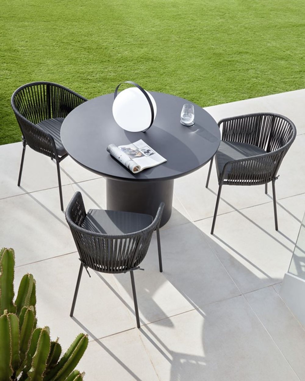 Tuintafel TAIMI - Zwart/Beton KAV IT0048PR01
